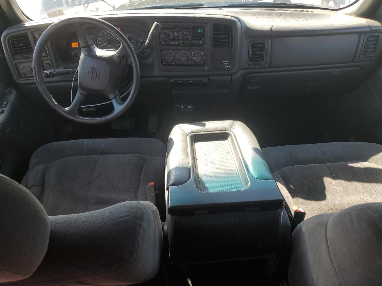 2002 Chevrolet Silverado - Image 8