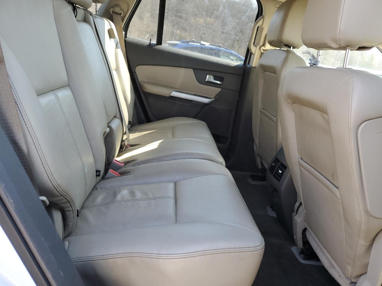 2014 Ford Edge - Image 11
