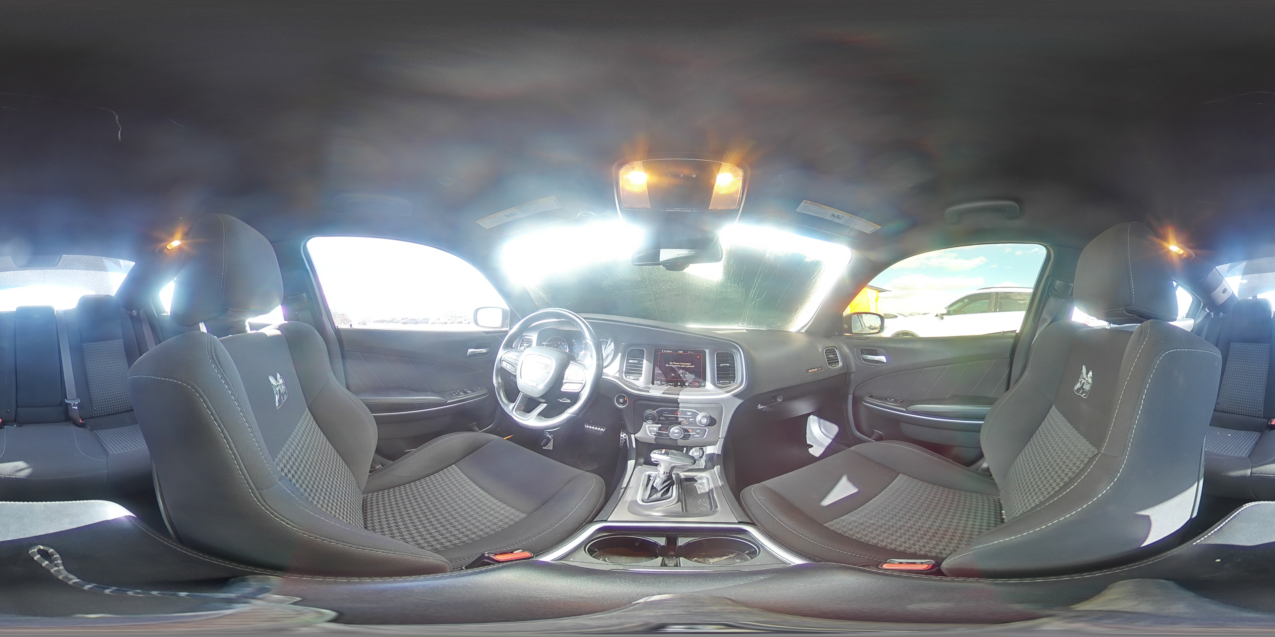 2021 Dodge Charger - Image 13