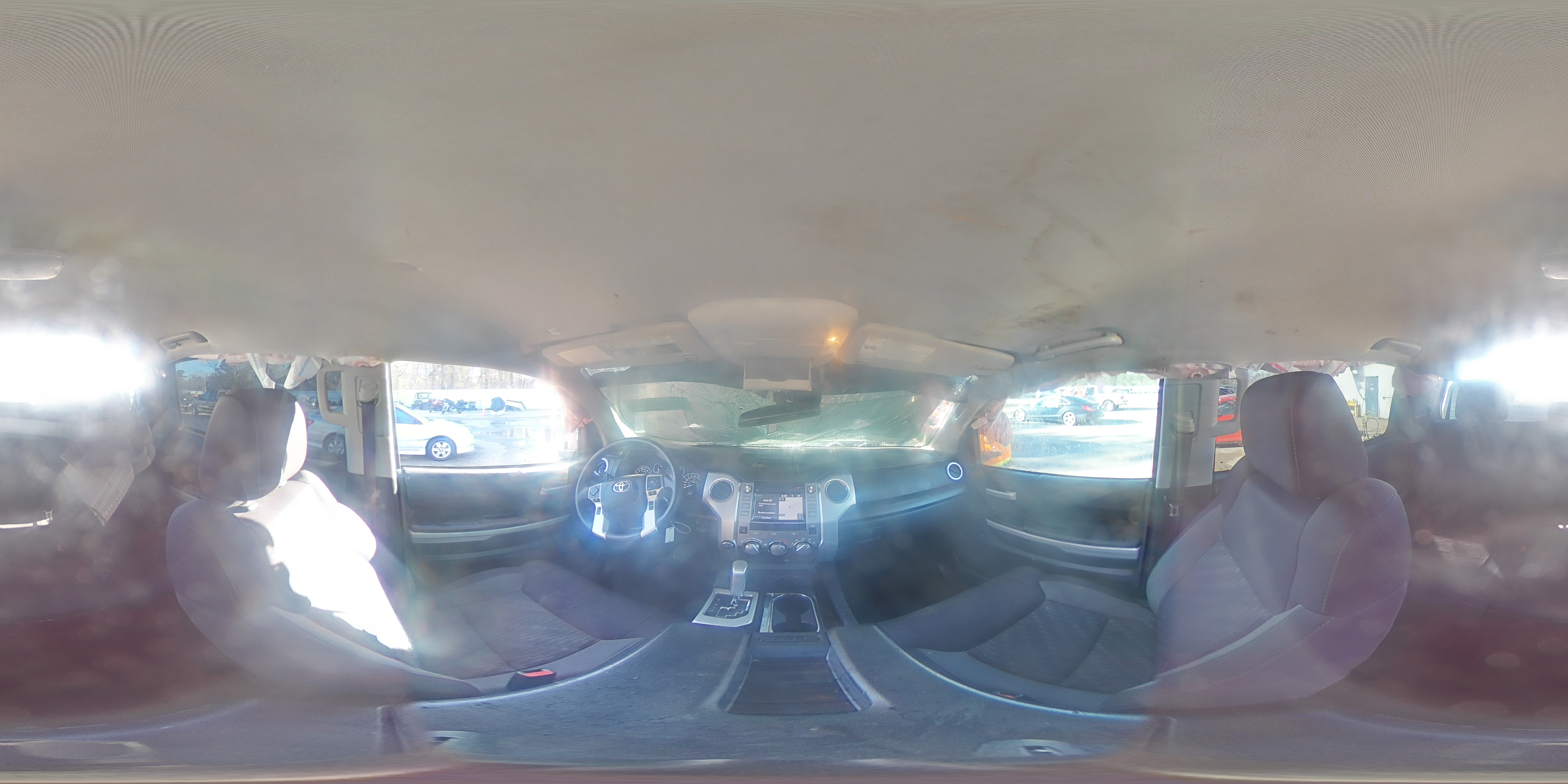 2019 Toyota Tundra - Image 14