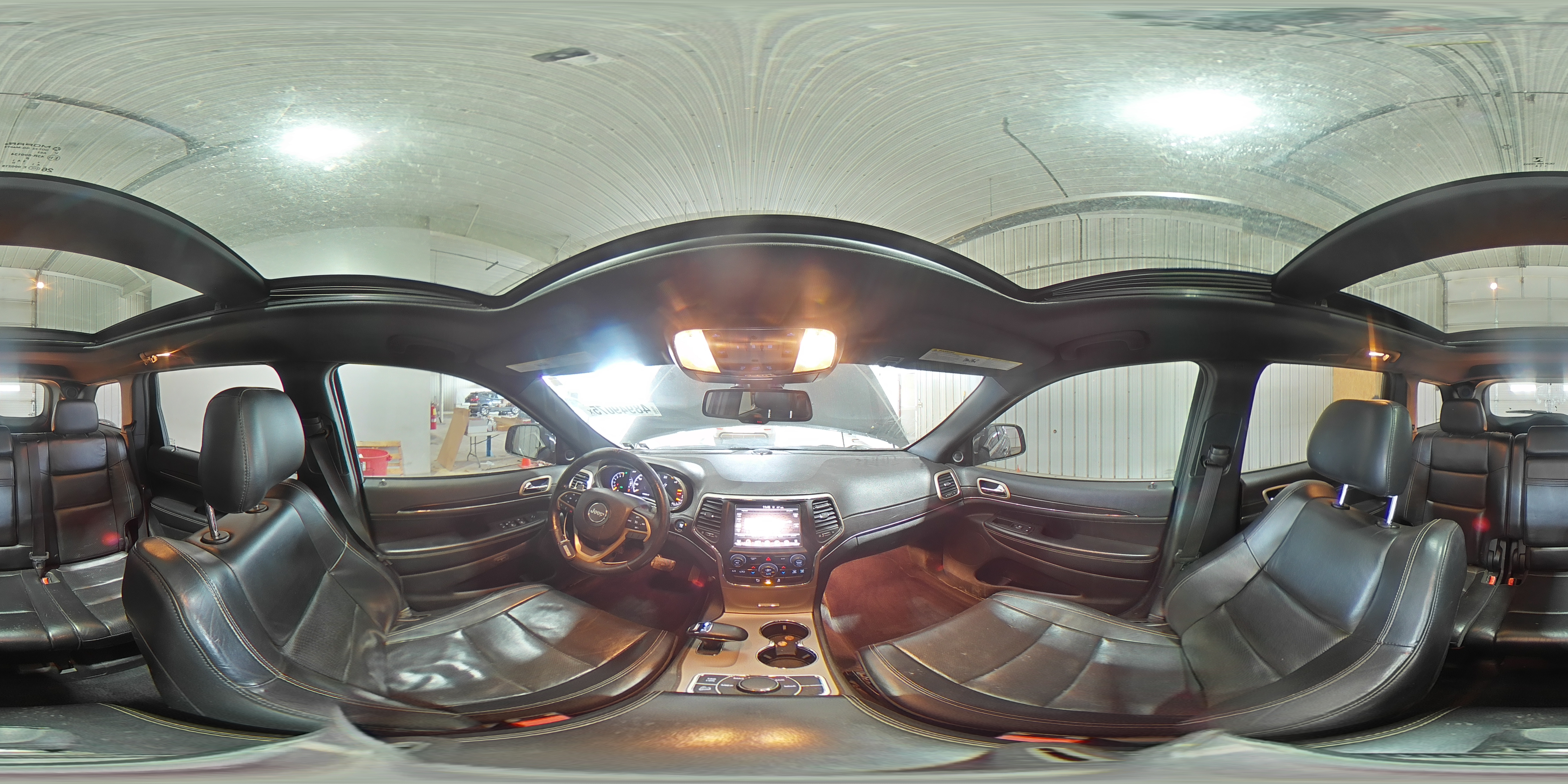 2015 Jeep Grand Cherokee - Image 15