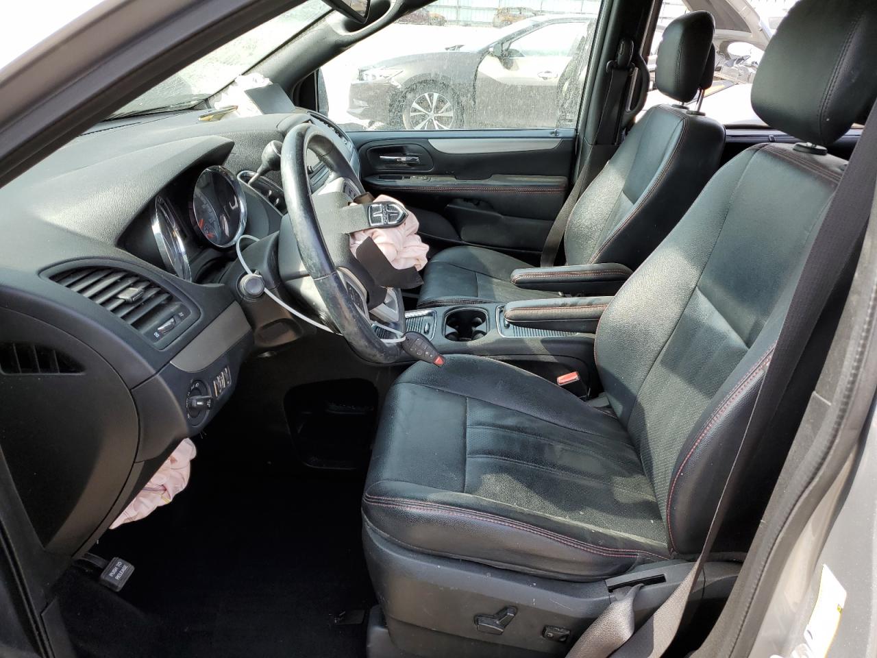 2019 Dodge Caravan - Image 7