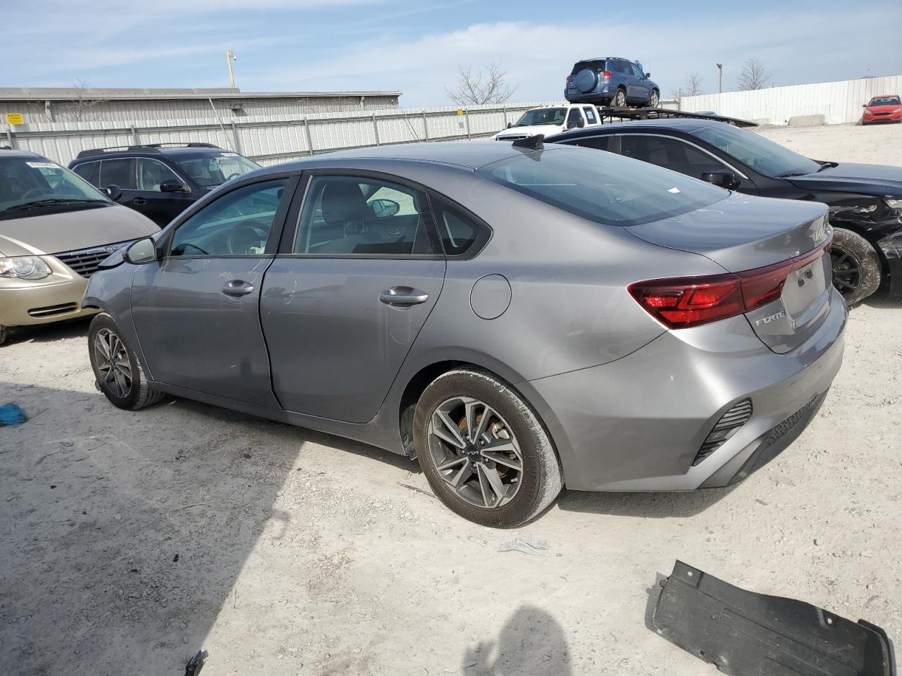 2024 Kia Forte - Image 2