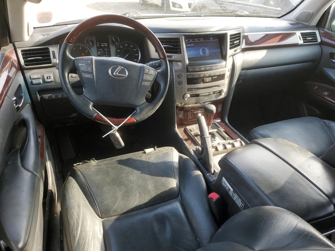 2014 Lexus LX - Image 8