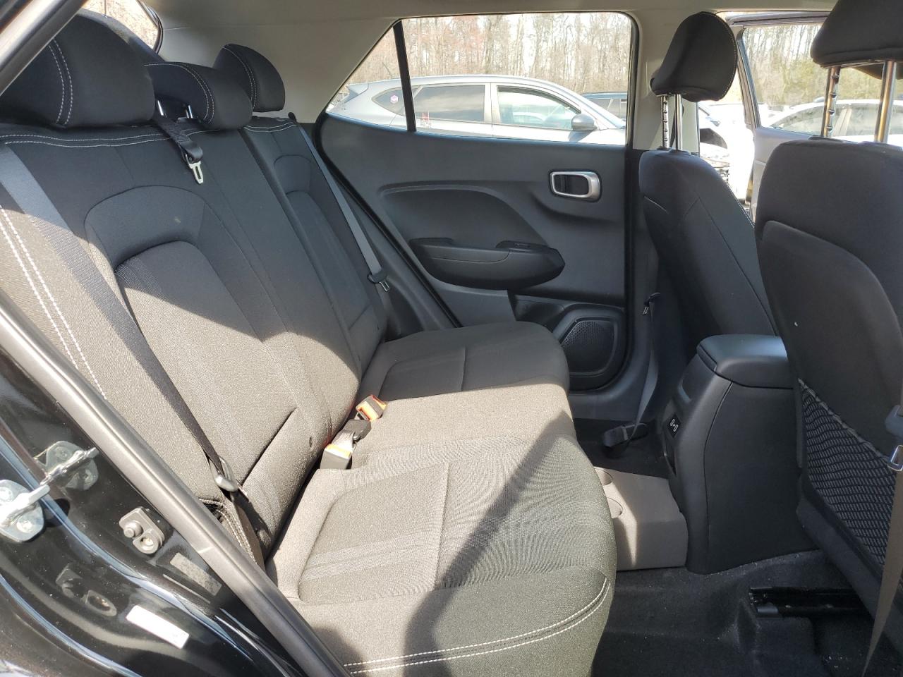 2024 Hyundai Venue - Image 12