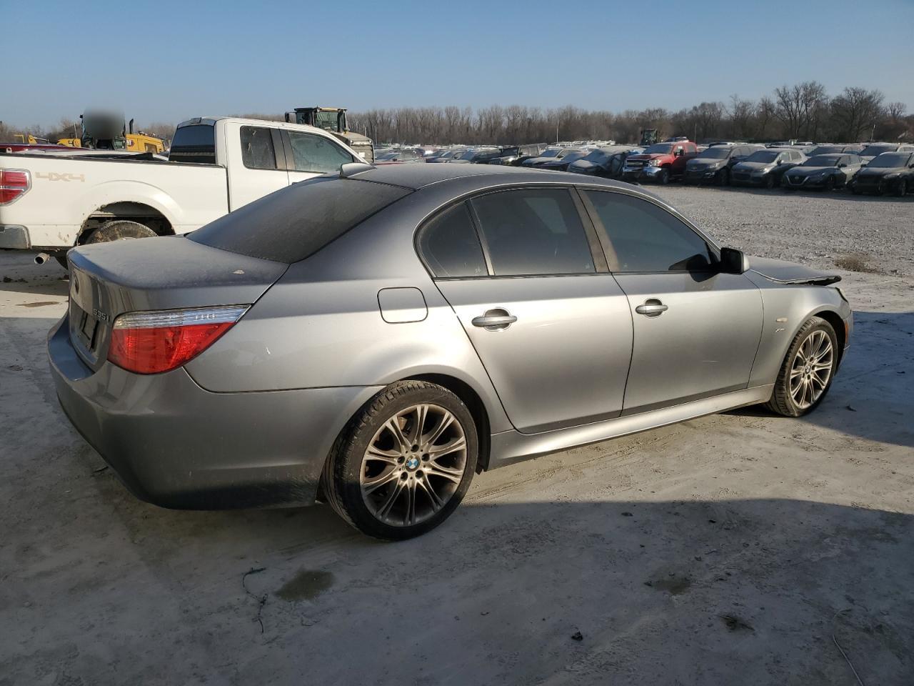 2010 BMW 5er - Image 3