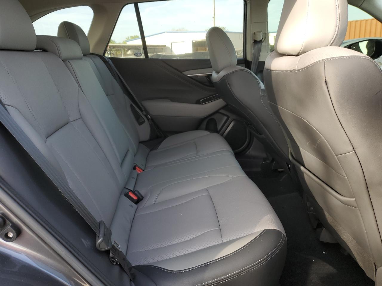2021 Subaru Outback - Image 12