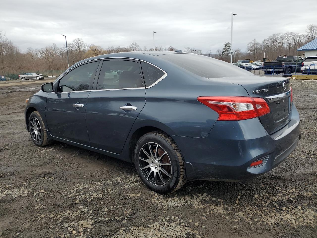 2017 Nissan Sentra - Image 2