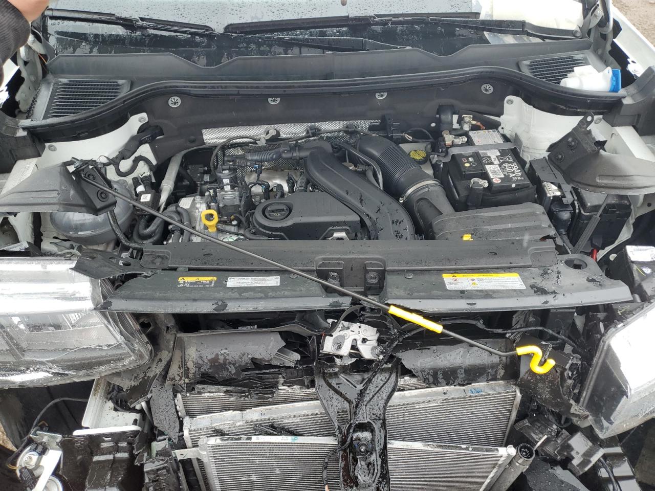 2024 Volkswagen Taos - Image 12