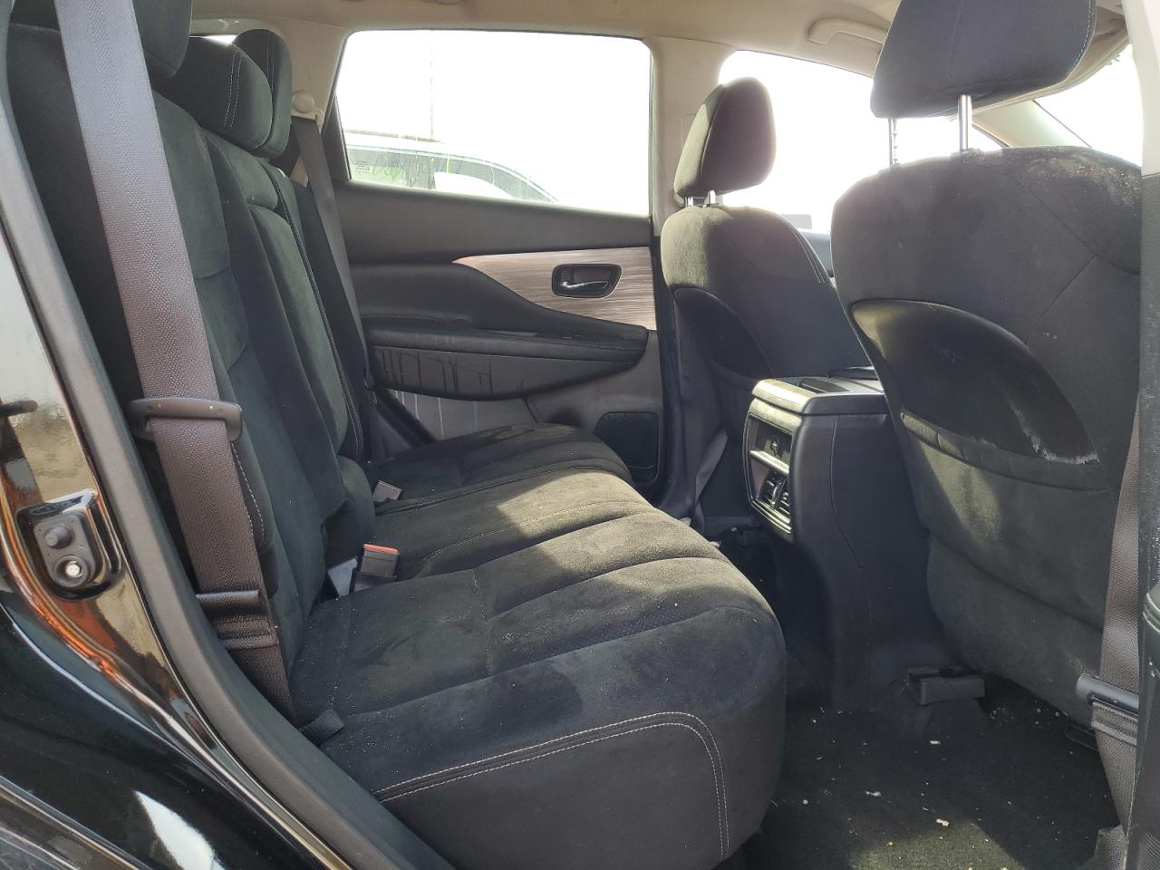 2017 Nissan Murano - Image 11