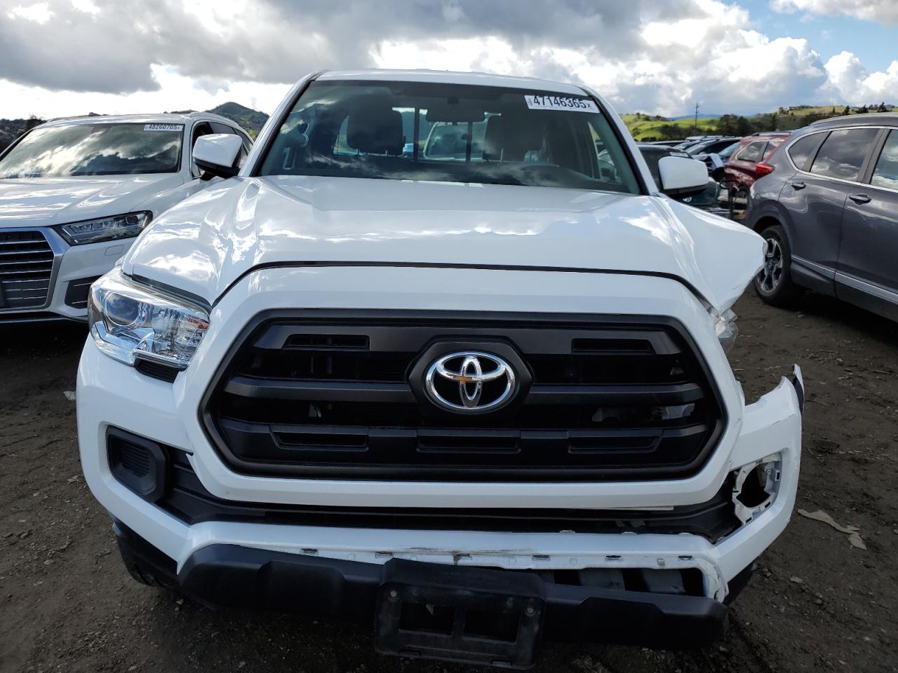 2017 Toyota Tacoma - Image 5