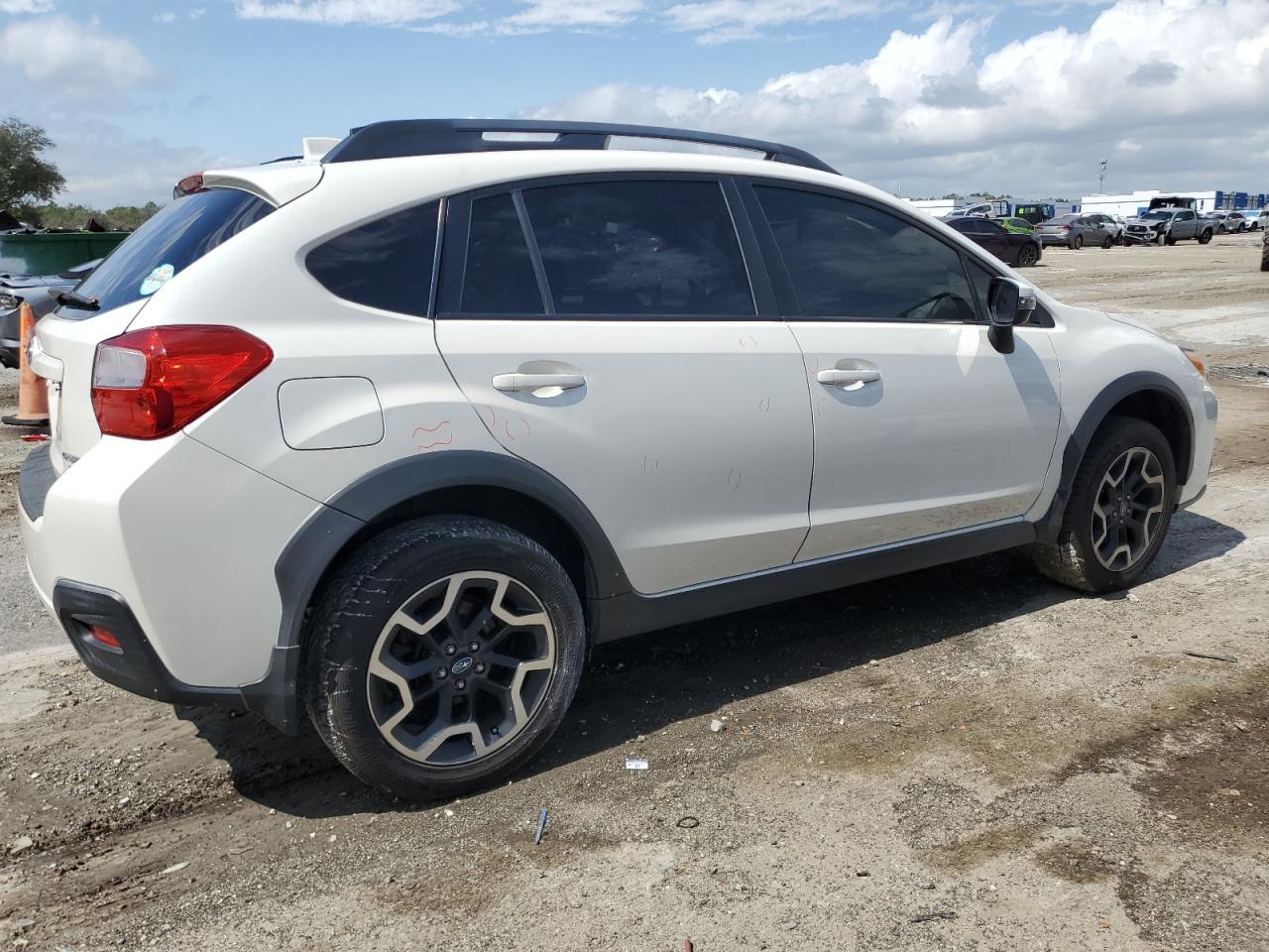 2017 Subaru XV - Image 3