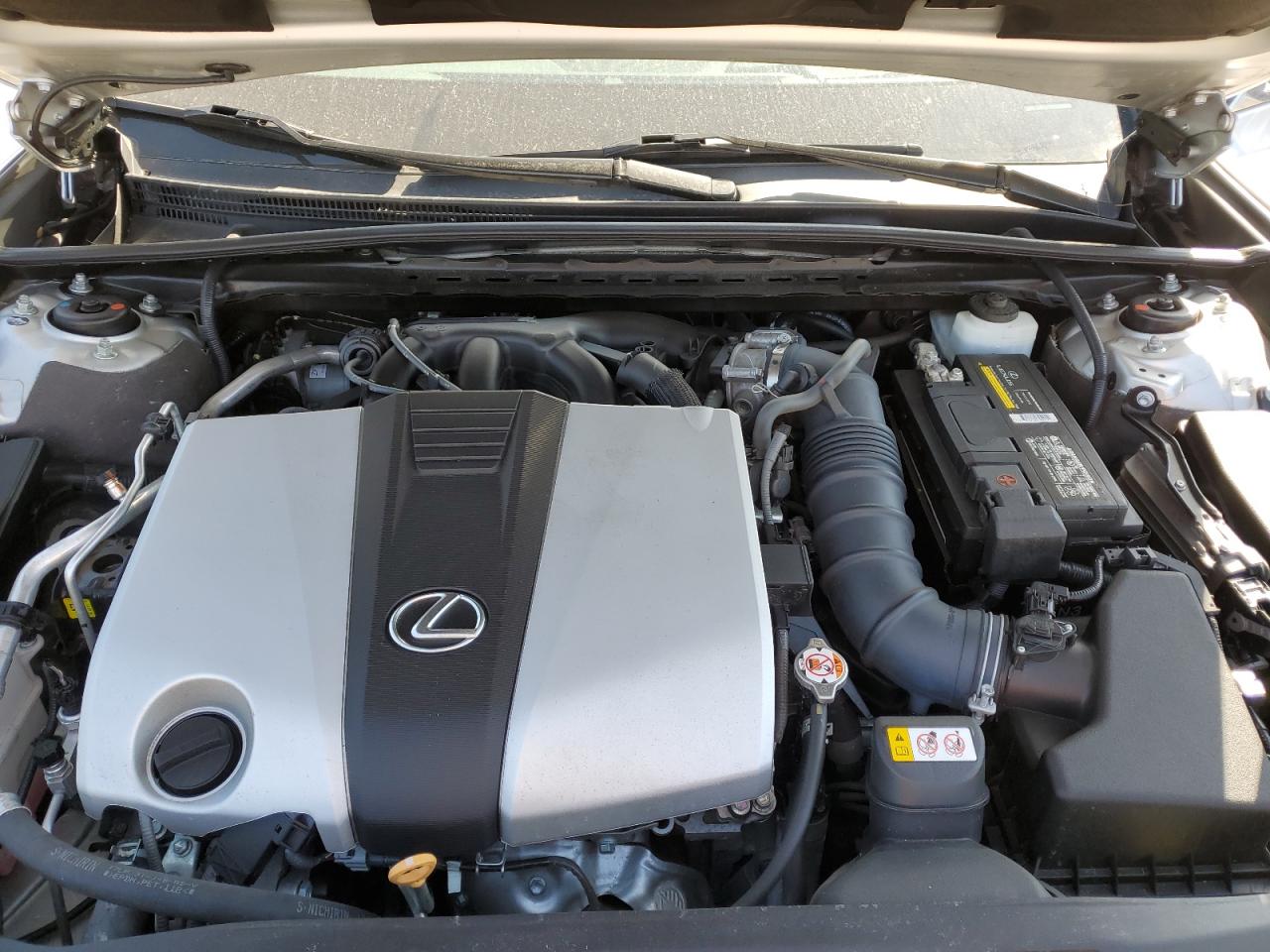 2019 Lexus ES - Image 11