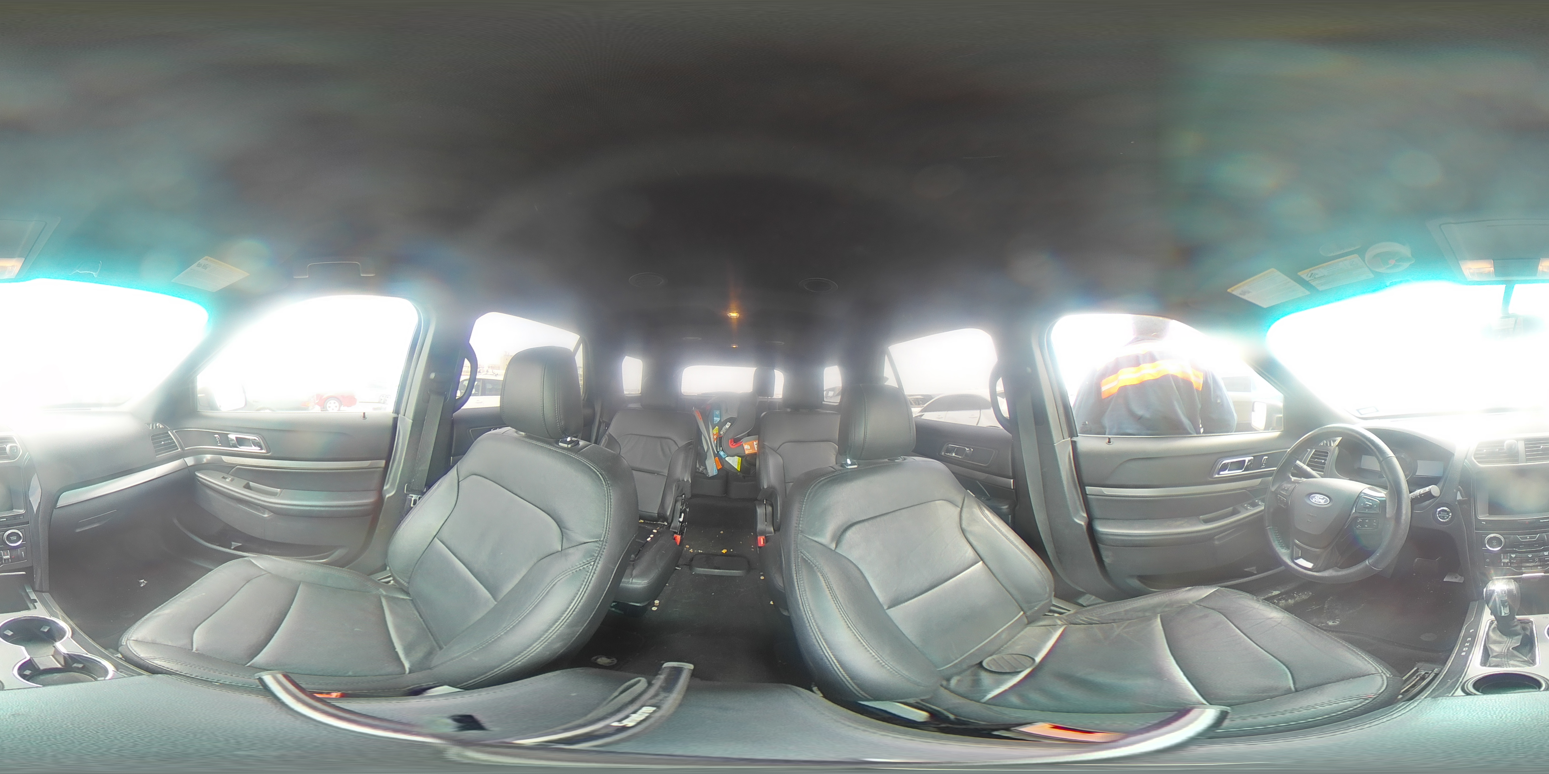 2018 Ford Explorer - Image 14