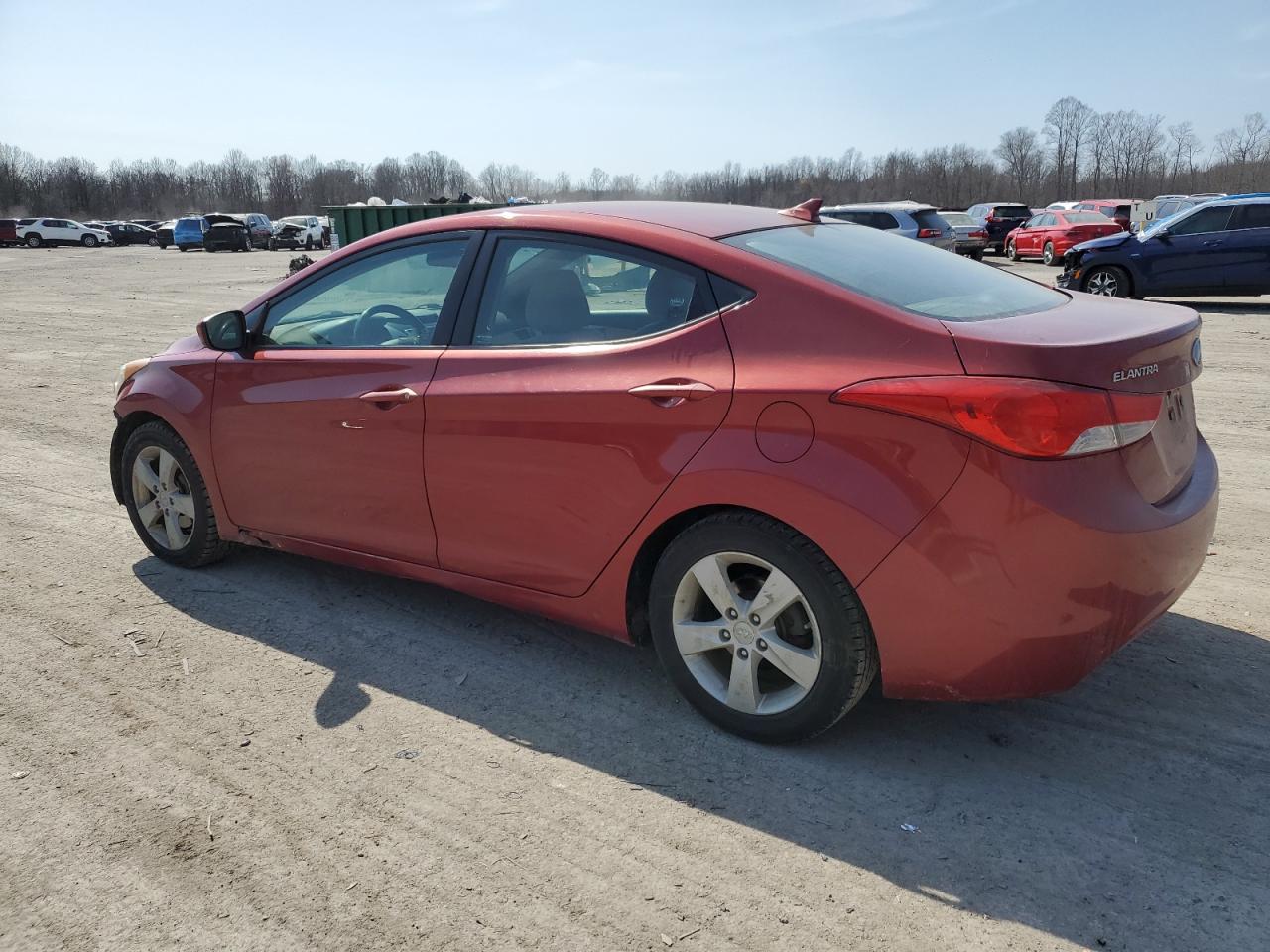 2011 Hyundai Elantra - Image 2