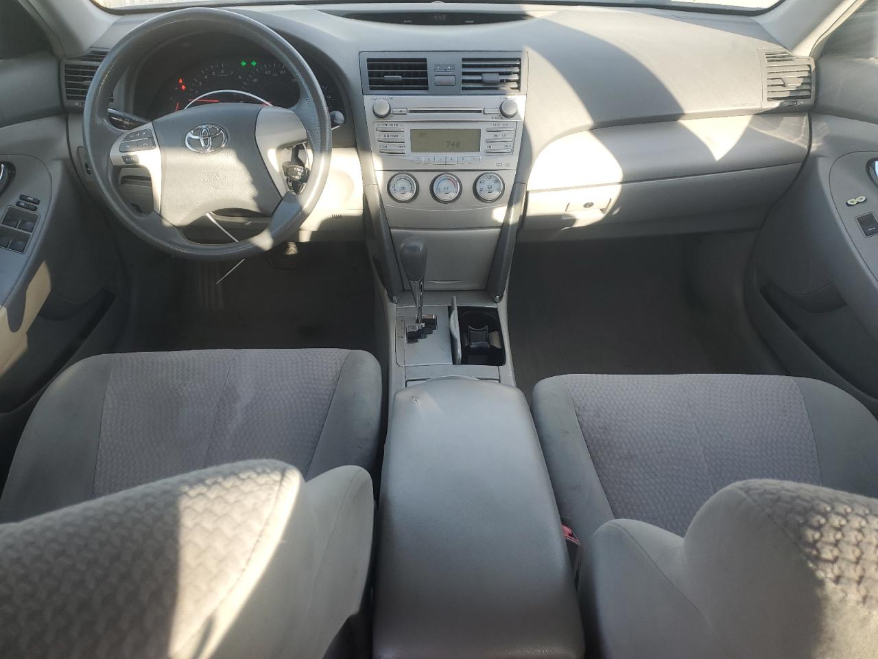 2011 Toyota Camry - Image 8