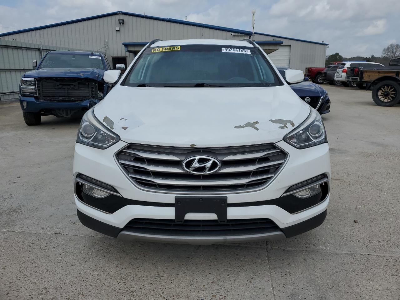 2017 Hyundai Santa Fe - Image 5