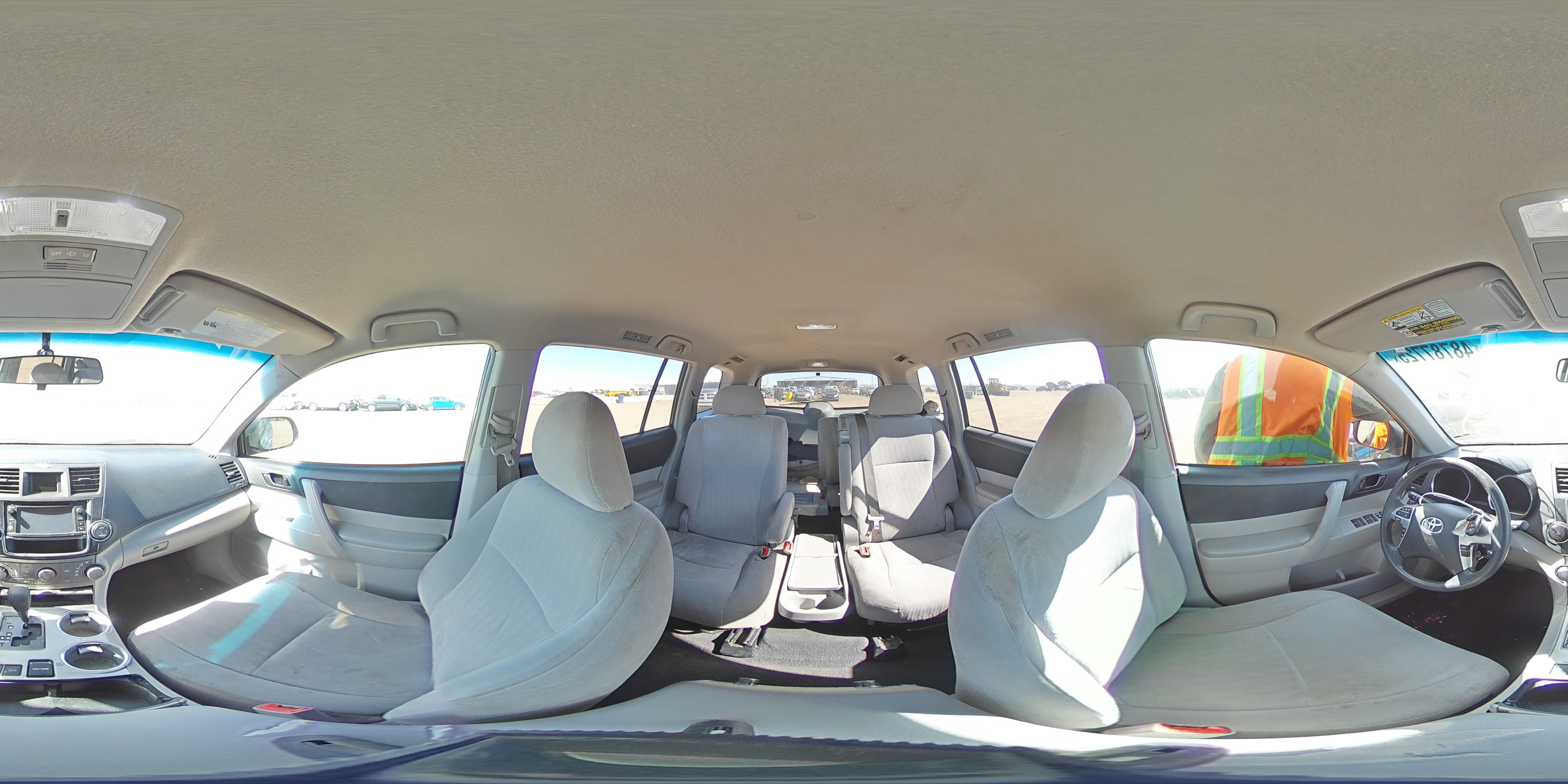 2013 Toyota Highlander - Image 14