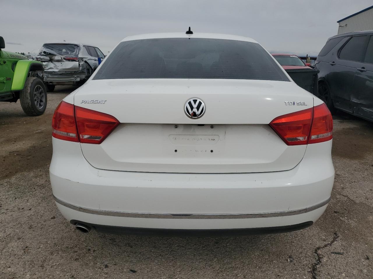 2015 Volkswagen Passat - Image 6