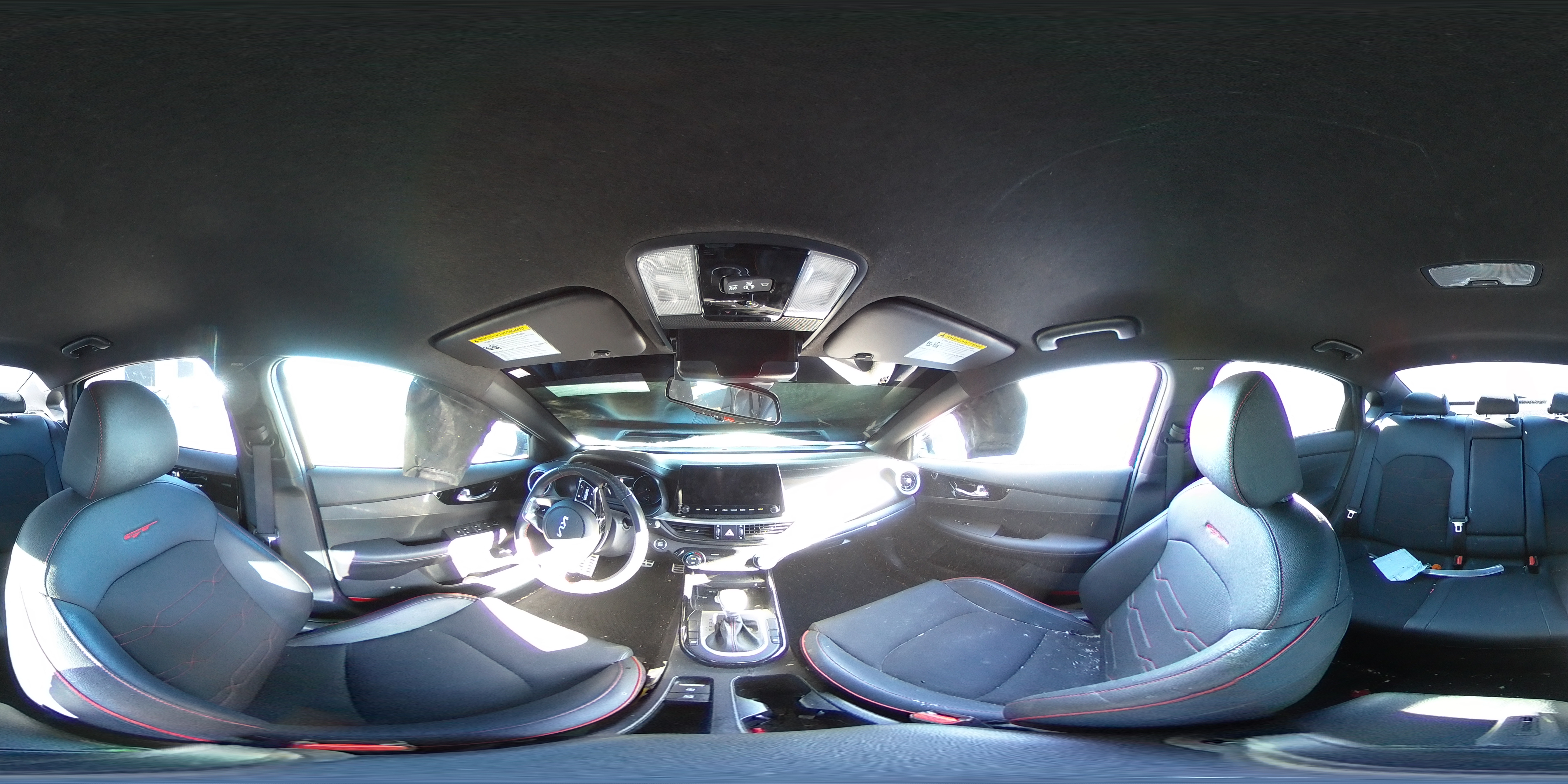 2023 Kia Forte - Image 13