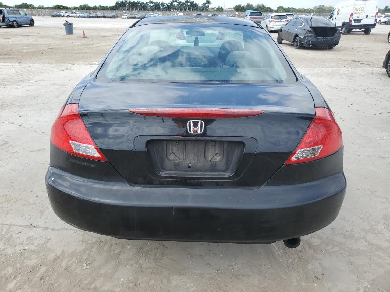 2007 Honda Accord - Image 6