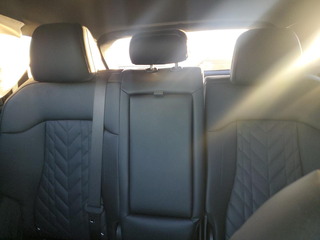 2023 Kia Sportage - Image 10