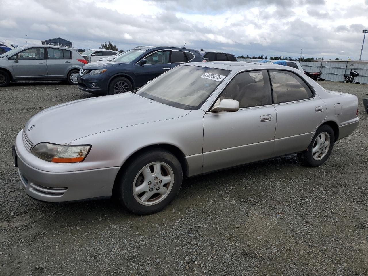 1996 Lexus ES - Image 1