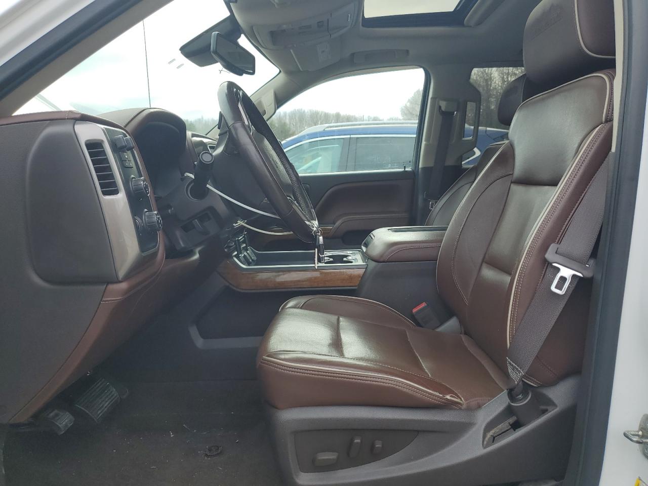 2017 Chevrolet Silverado - Image 7