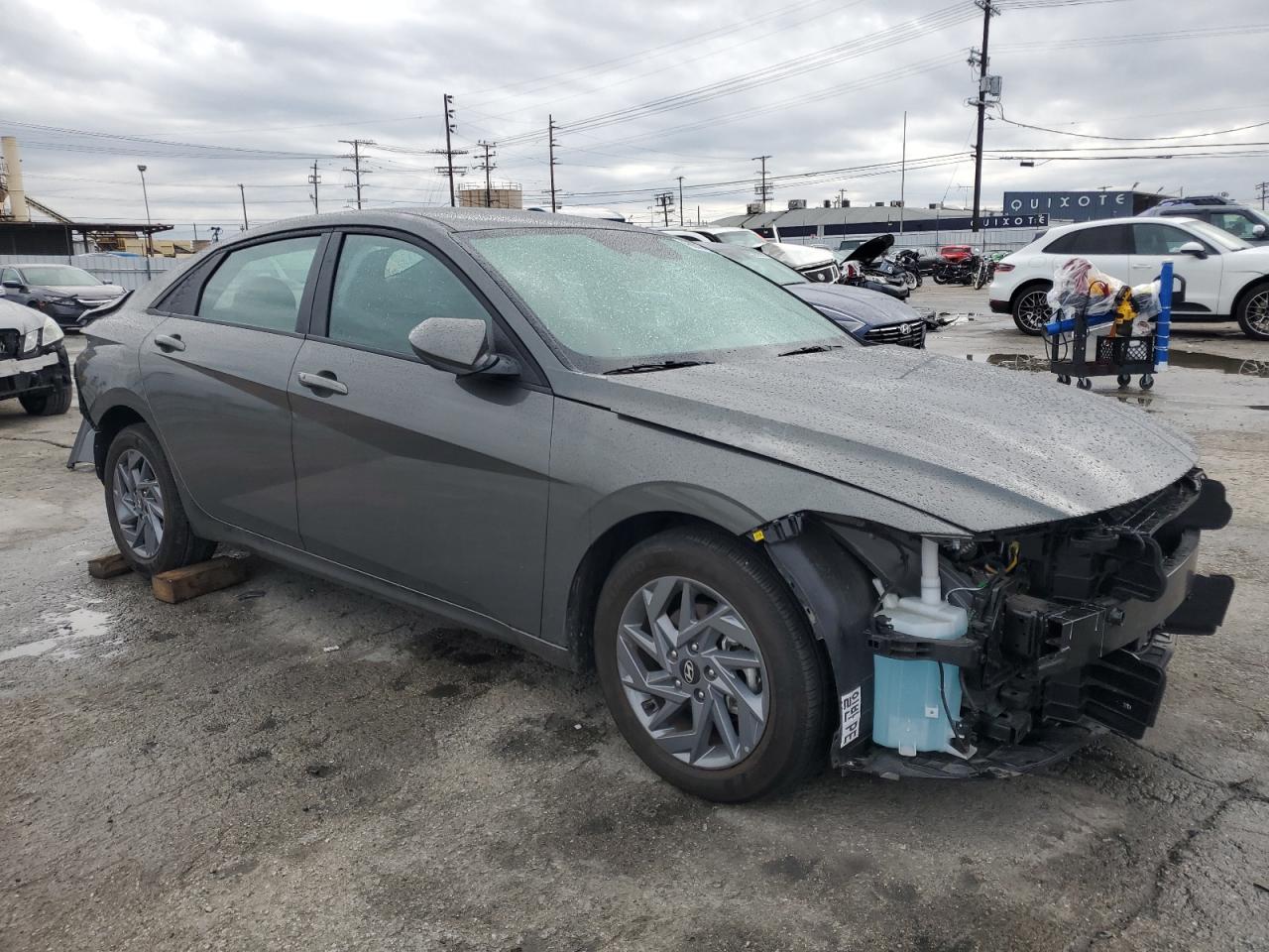 2024 Hyundai Elantra - Image 4
