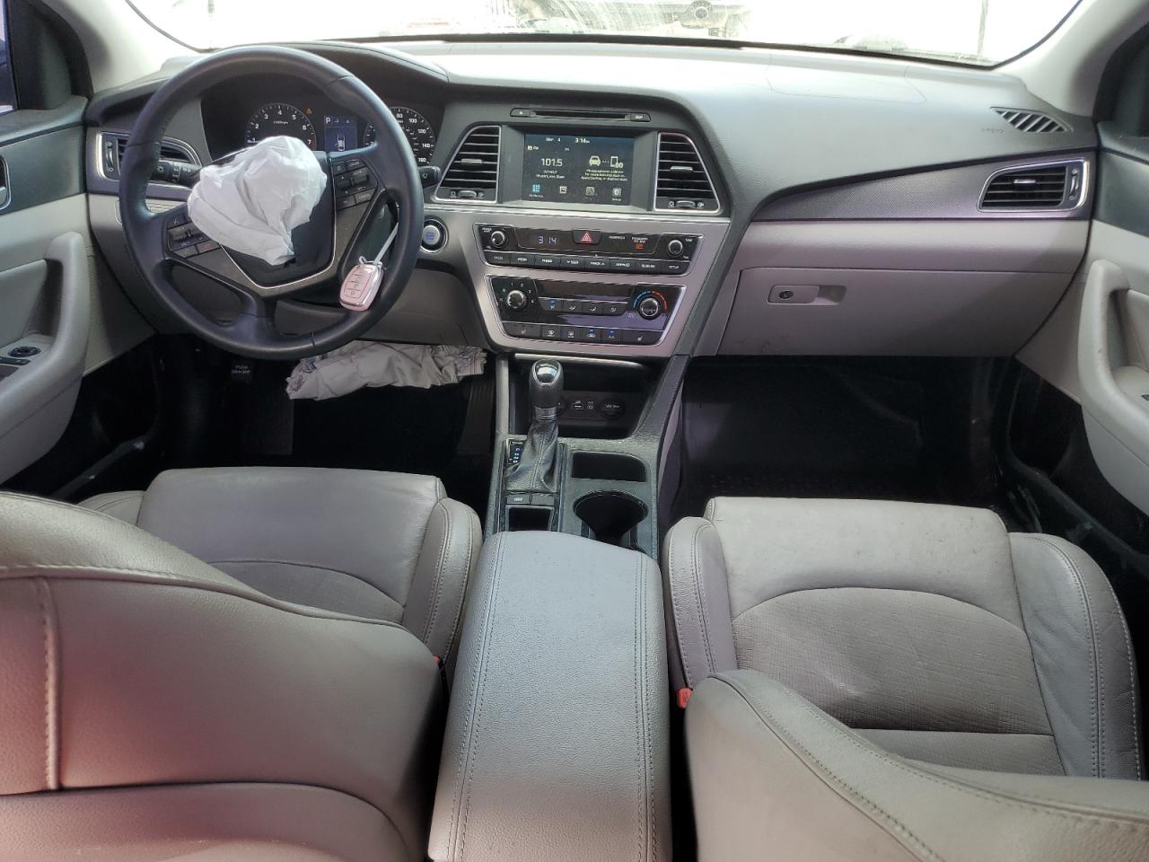 2016 Hyundai Sonata - Image 8