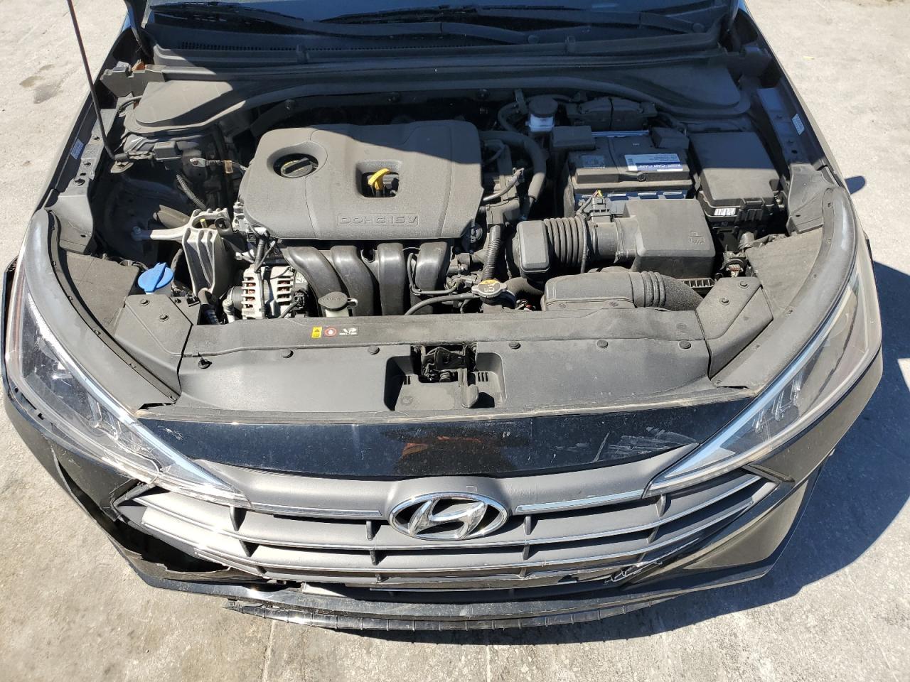 2020 Hyundai Elantra - Image 11