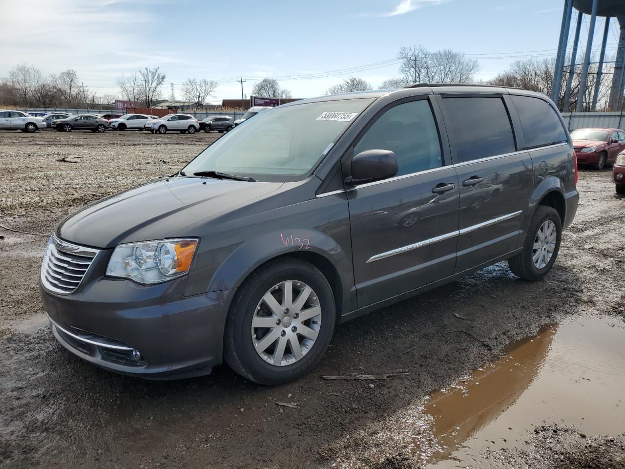 2016 Chrysler Town & Country Touring for Sale in Chicago Heights, IL - Front End