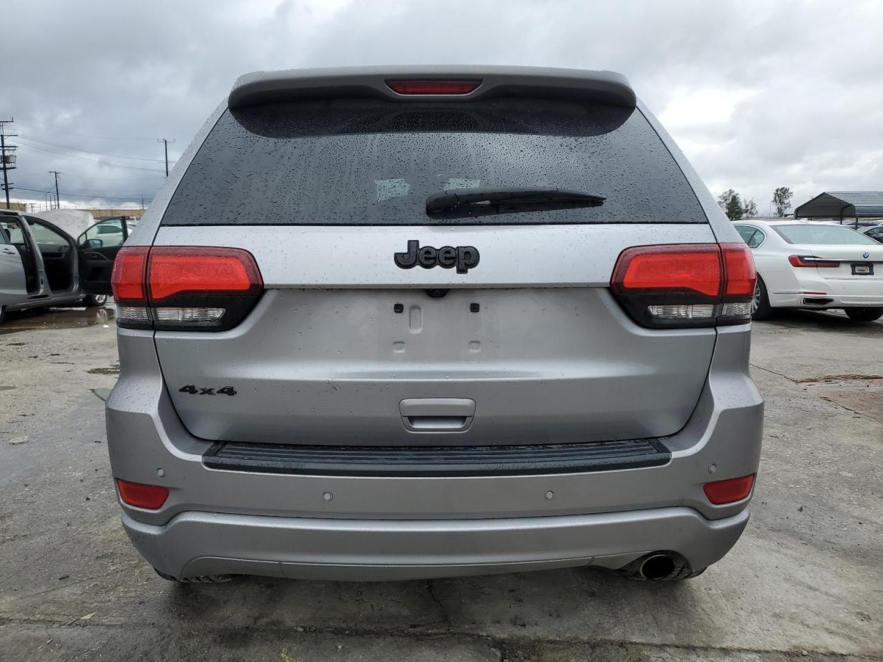2020 Jeep Grand Cherokee - Image 6