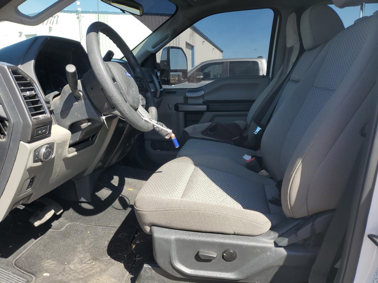 2022 Ford F350 - Image 7
