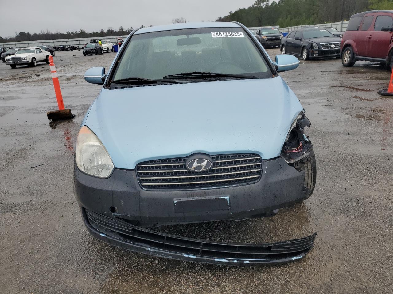 2009 Hyundai Accent - Image 5