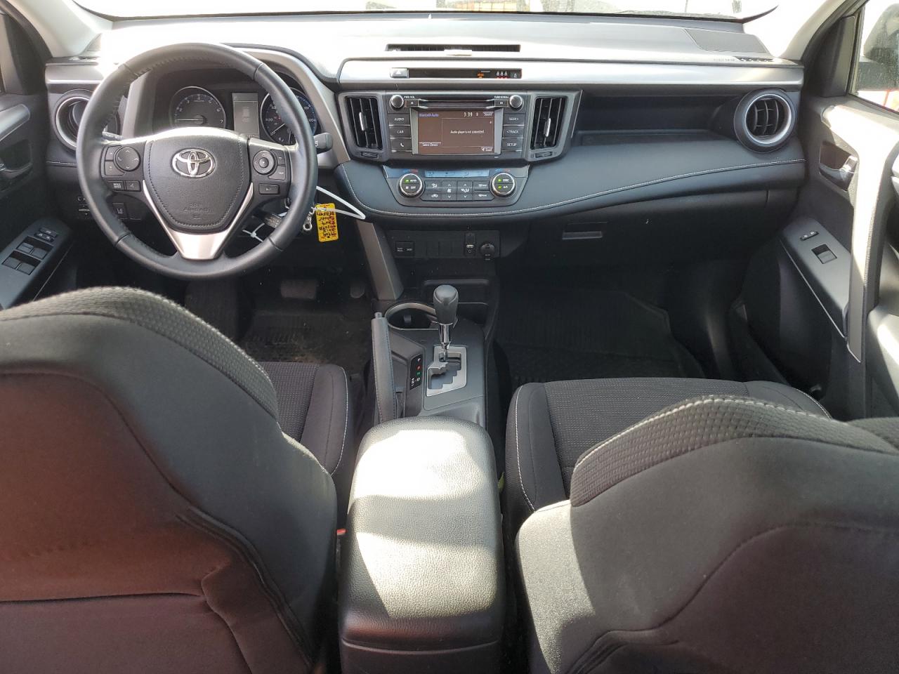 2018 Toyota RAV 4 - Image 8