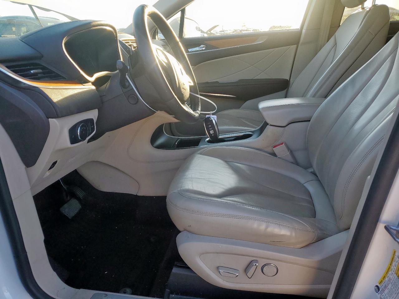 2019 Lincoln Mkc Select VIN: 5LMCJ2D90KUL37996 Lot: 48400885