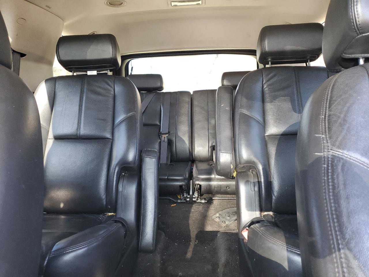 2008 Chevrolet Tahoe - Image 10