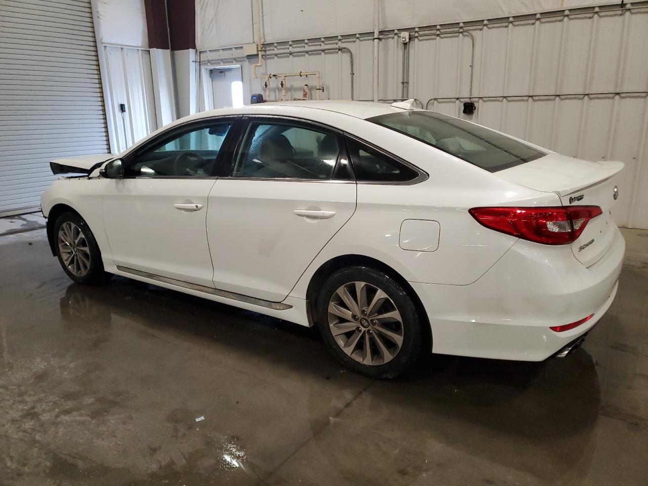 2015 Hyundai Sonata - Image 2