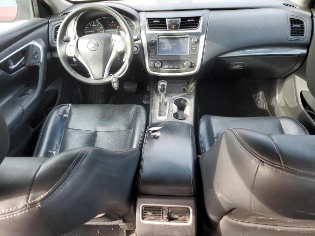 Sedans NISSAN ALTIMA 2016 Czerwony