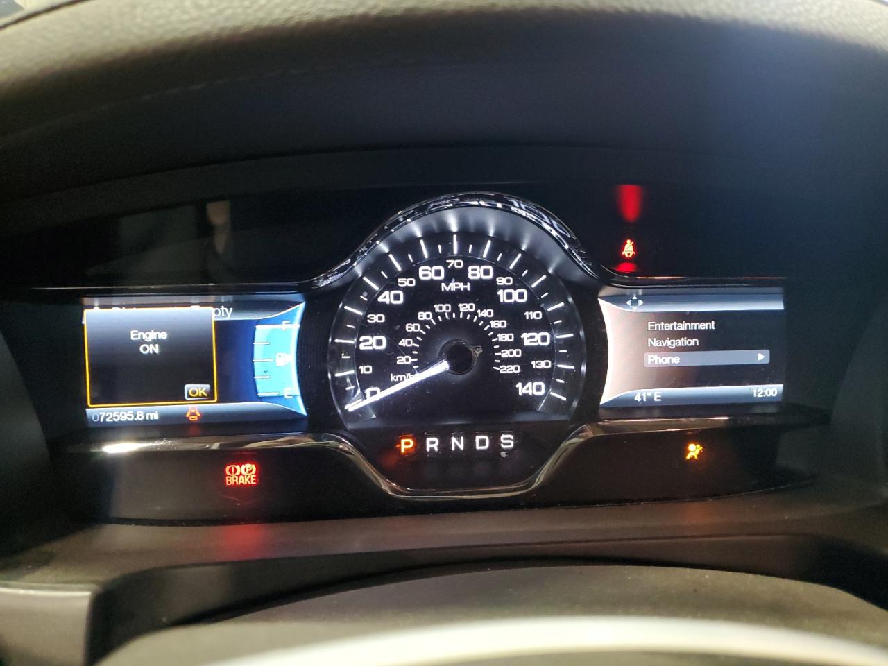 2015 Lincoln MKS - Image 9