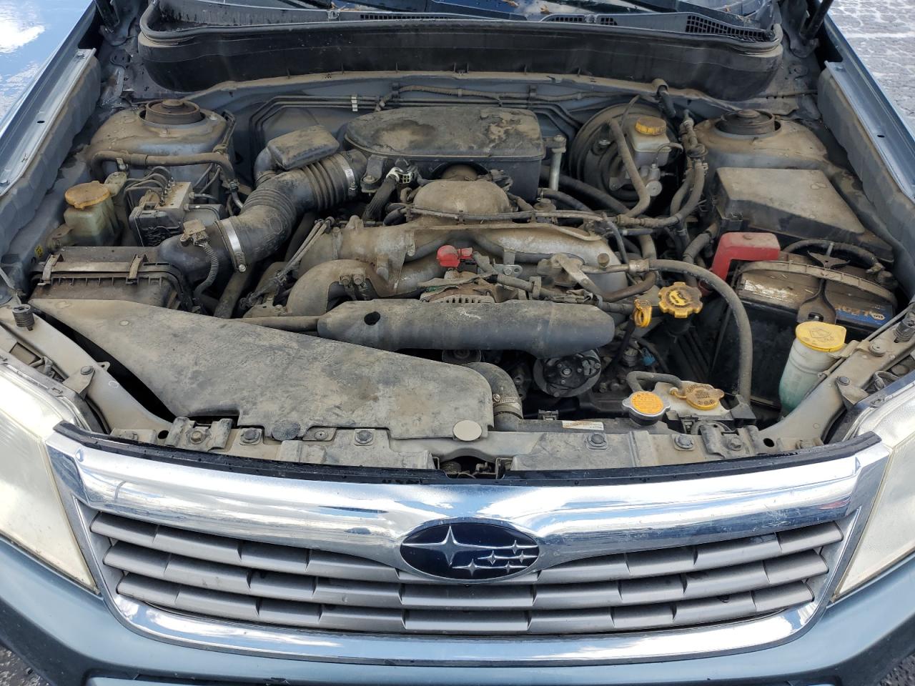 2010 Subaru Forester - Image 12