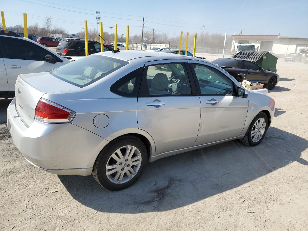 2010 Ford Focus - Image 3