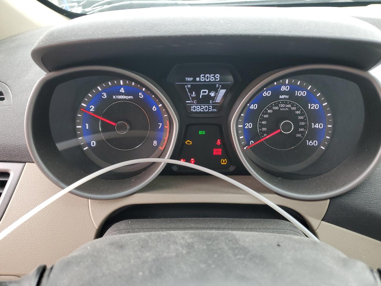 2015 Hyundai Elantra - Image 9