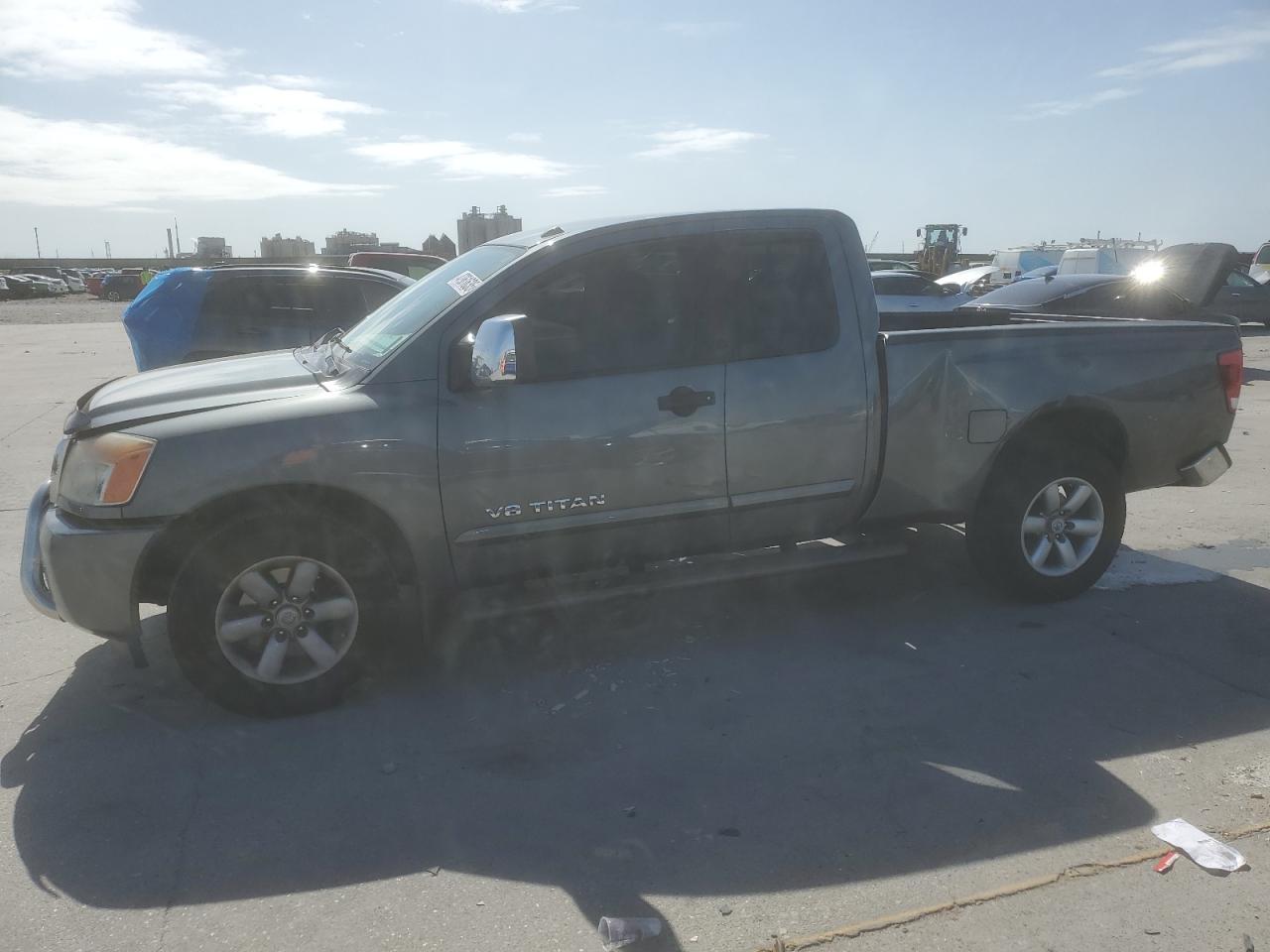 2014 Nissan Titan - Image 1