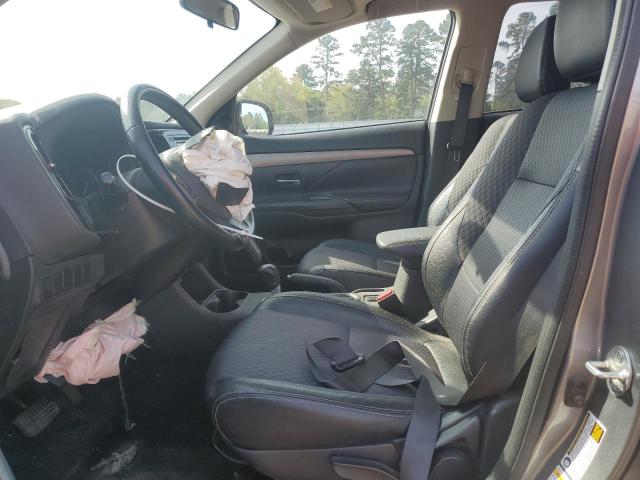  MITSUBISHI OUTLANDER 2015 Srebrny