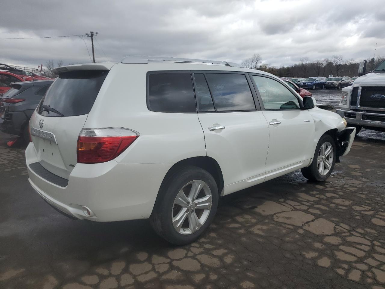 2010 Toyota Highlander - Image 3