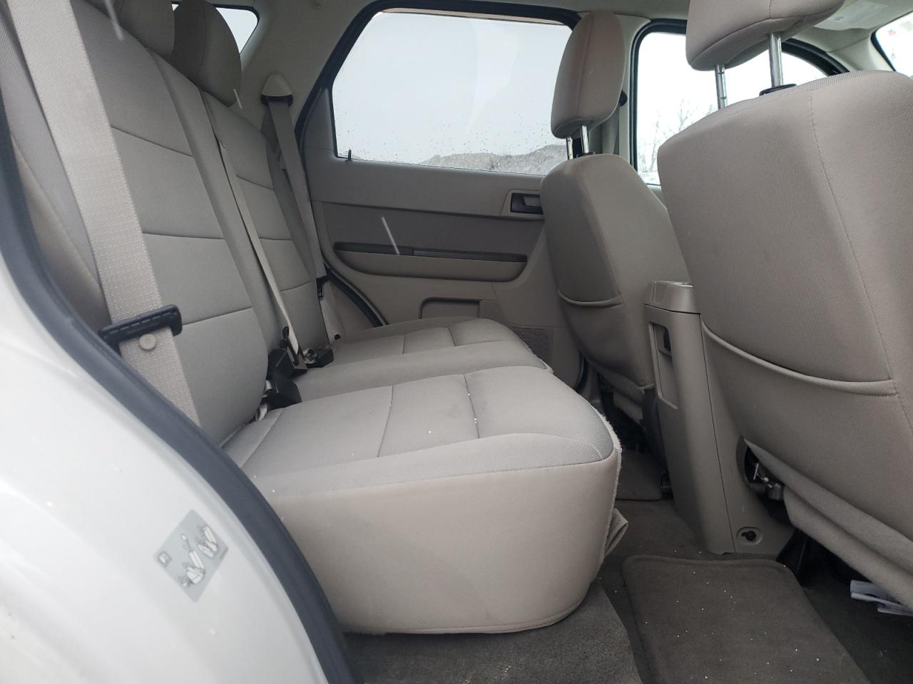 2012 Ford Escape - Image 10