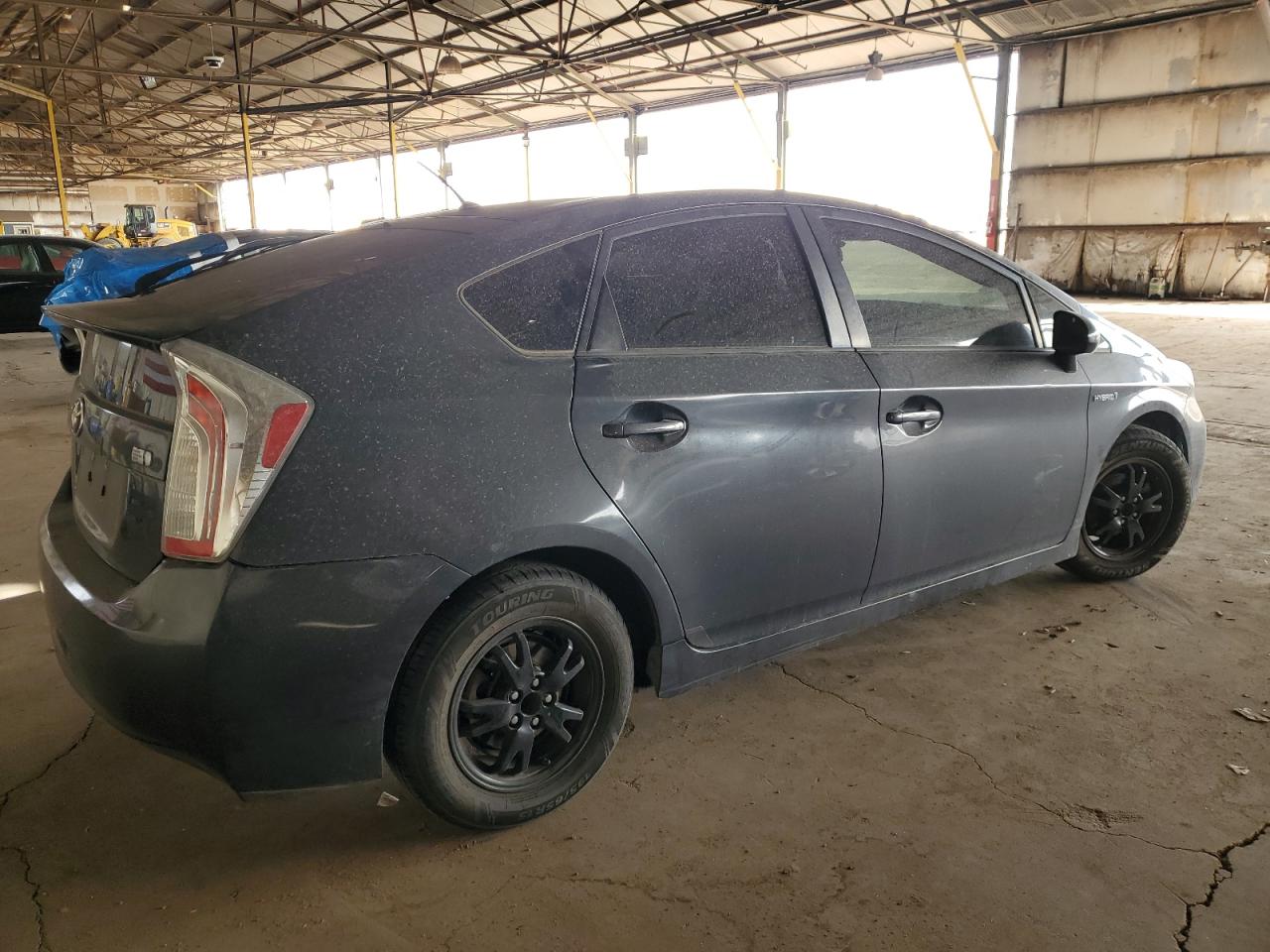2014 Toyota Prius - Image 3