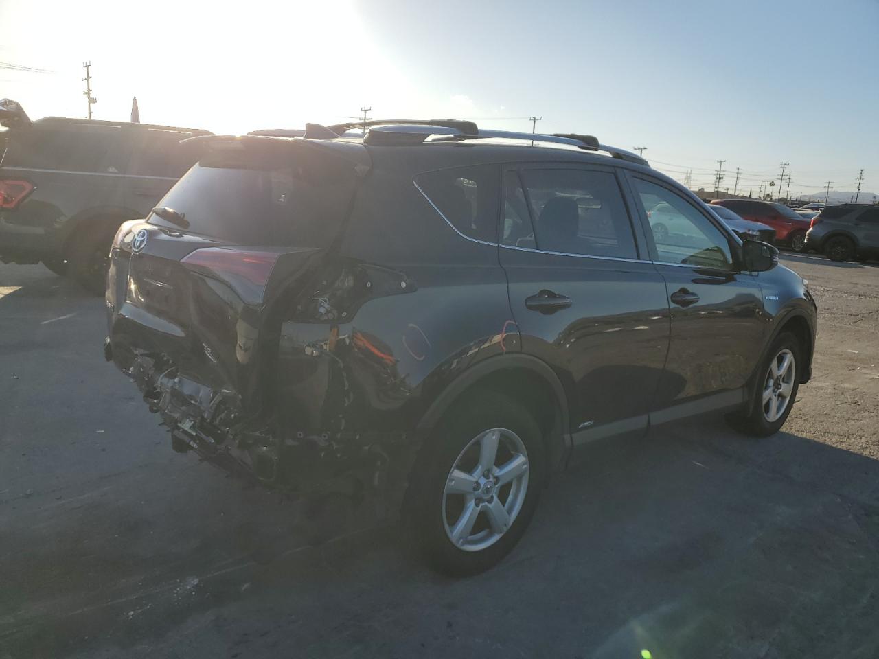 2018 Toyota RAV 4 - Image 3